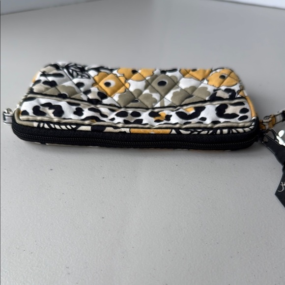 Vera Bradley Go Wild Wristlet Floral Quilted Wristlet Wallet - Picture 5 of 16